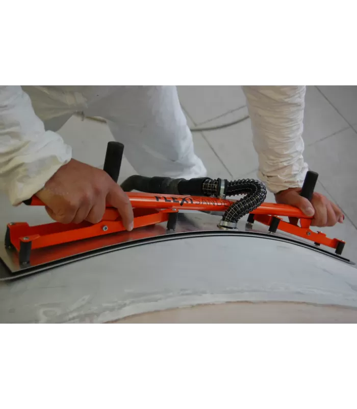 840 mm manuelt fleksibelt slipebrett med støveksosanlegg